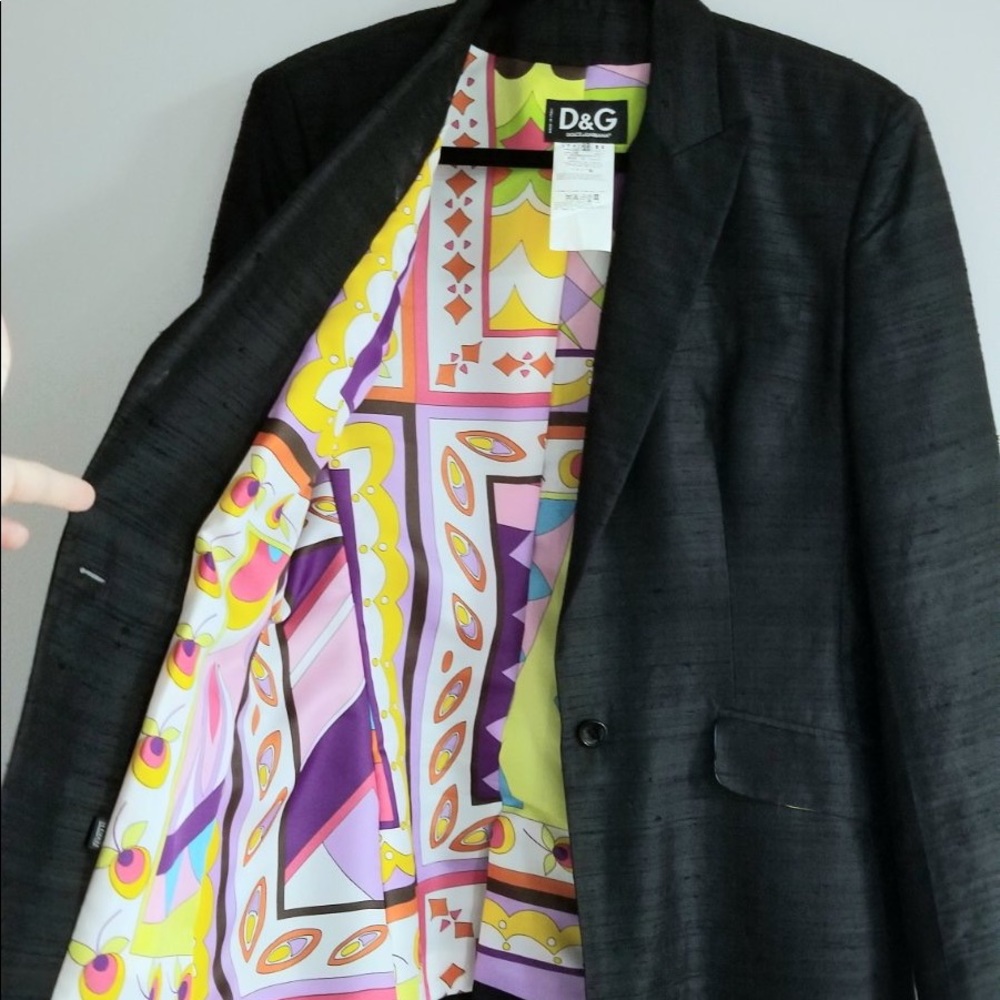D&G women’s suit size 8